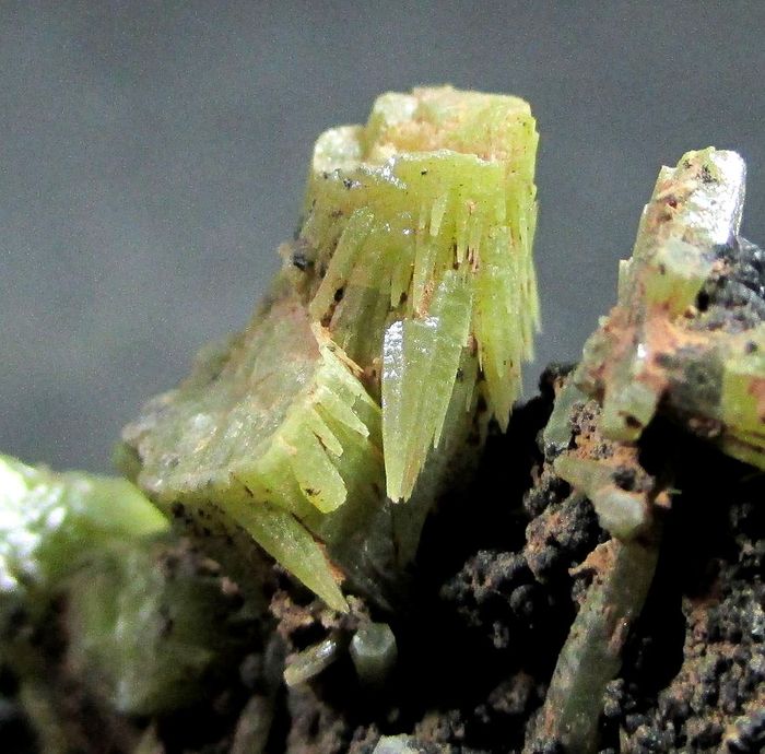 Pyromorphite & Psilomelane