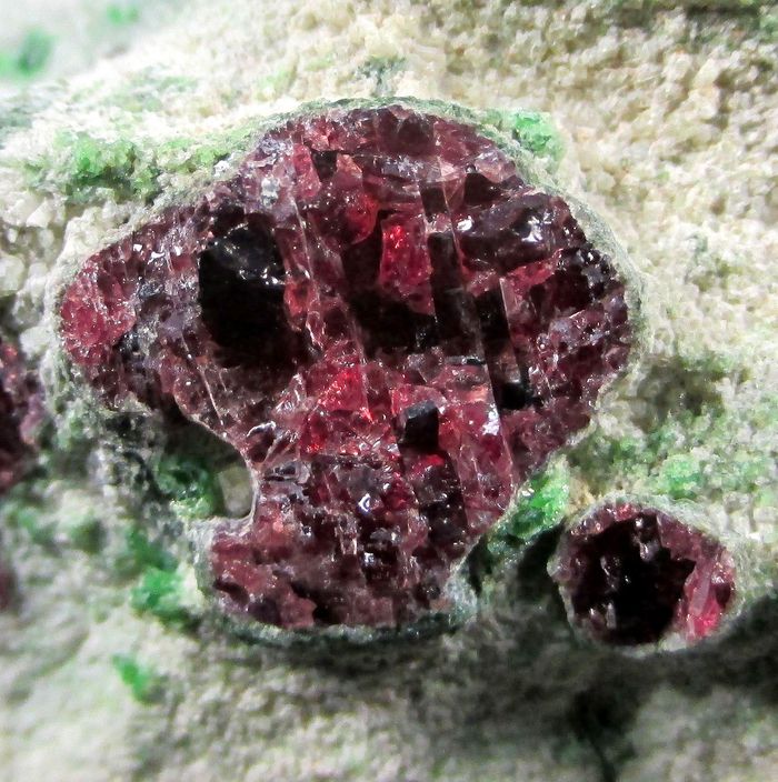 Pyrope & Chromian Diopside