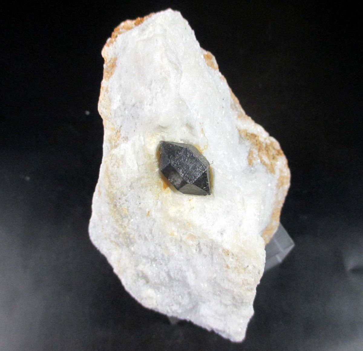 Quartz With Bitumen Inclusions On Anhydrite