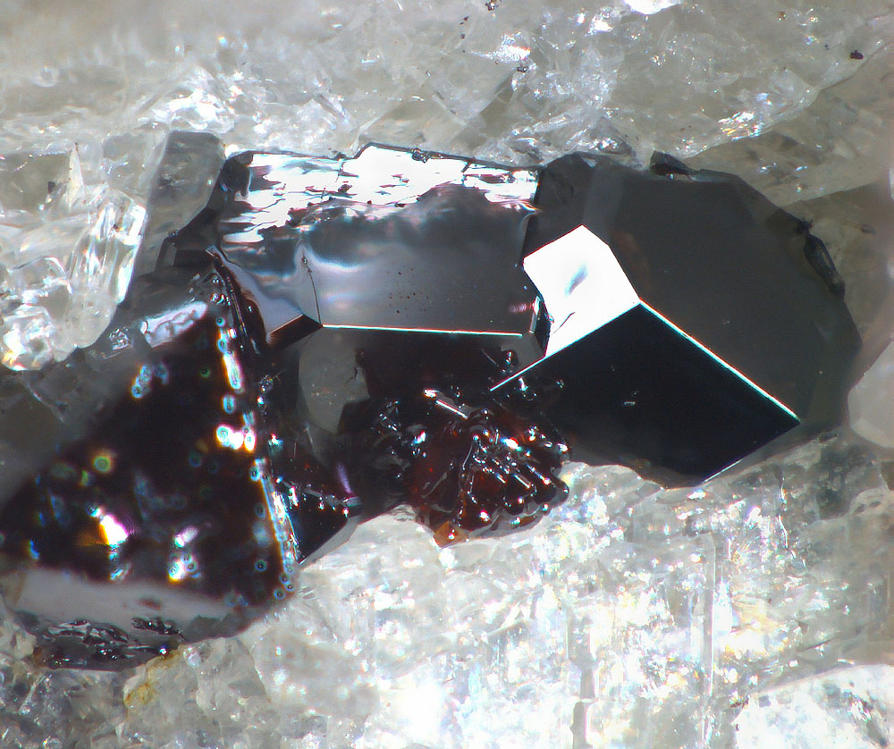 Perrierite-(La)