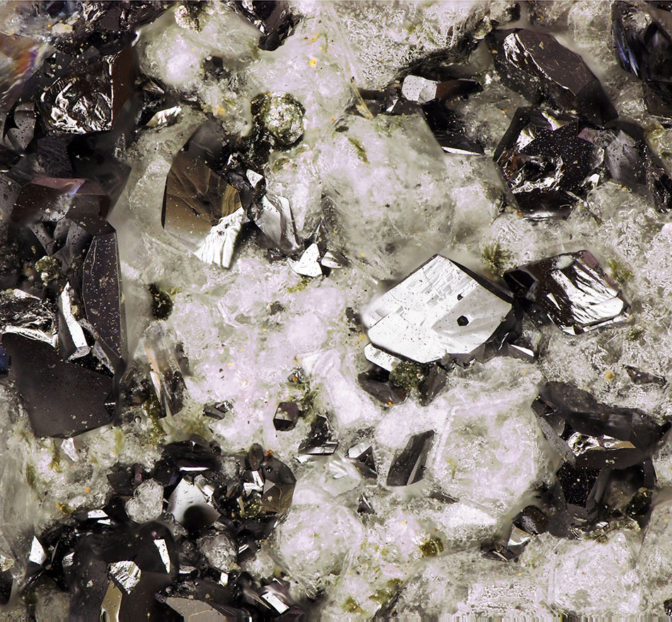 Pyrophanite