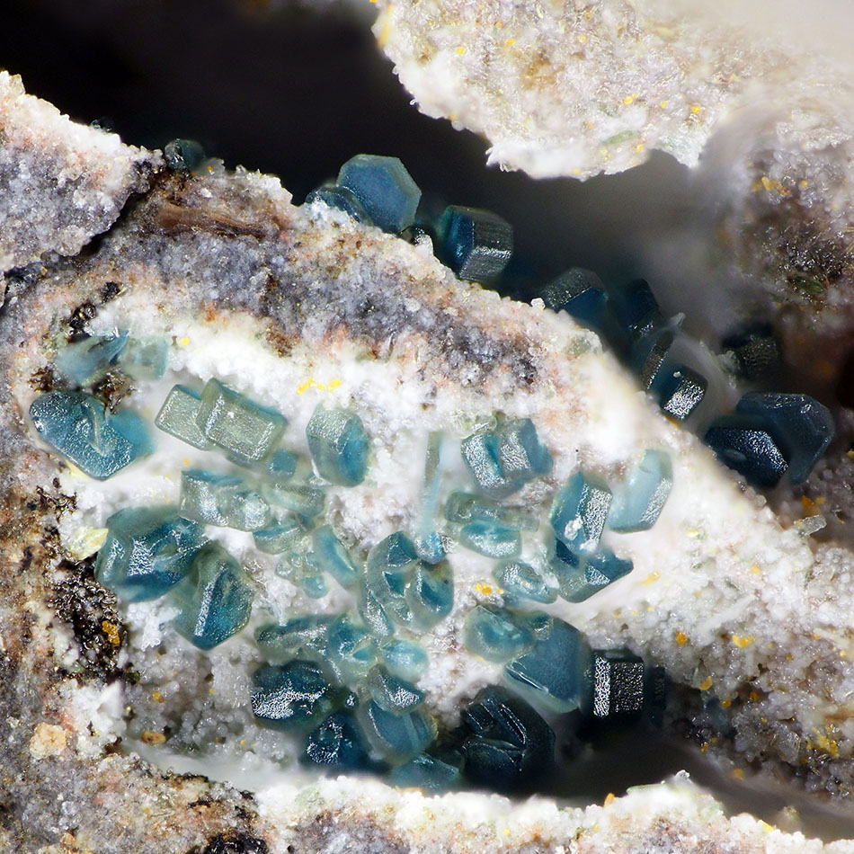 Roedderite