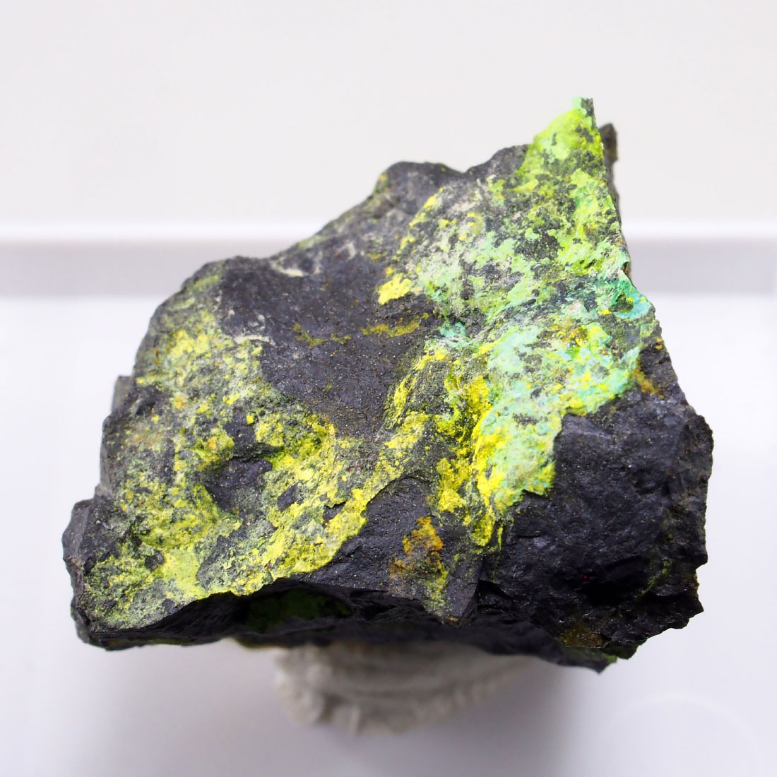 Astrocyanite-(Ce) & Kamotoite-(Y)