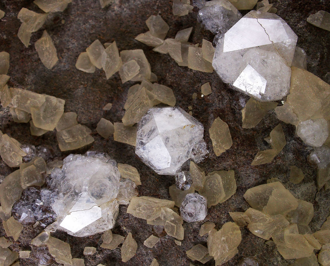 Analcime & Calcite