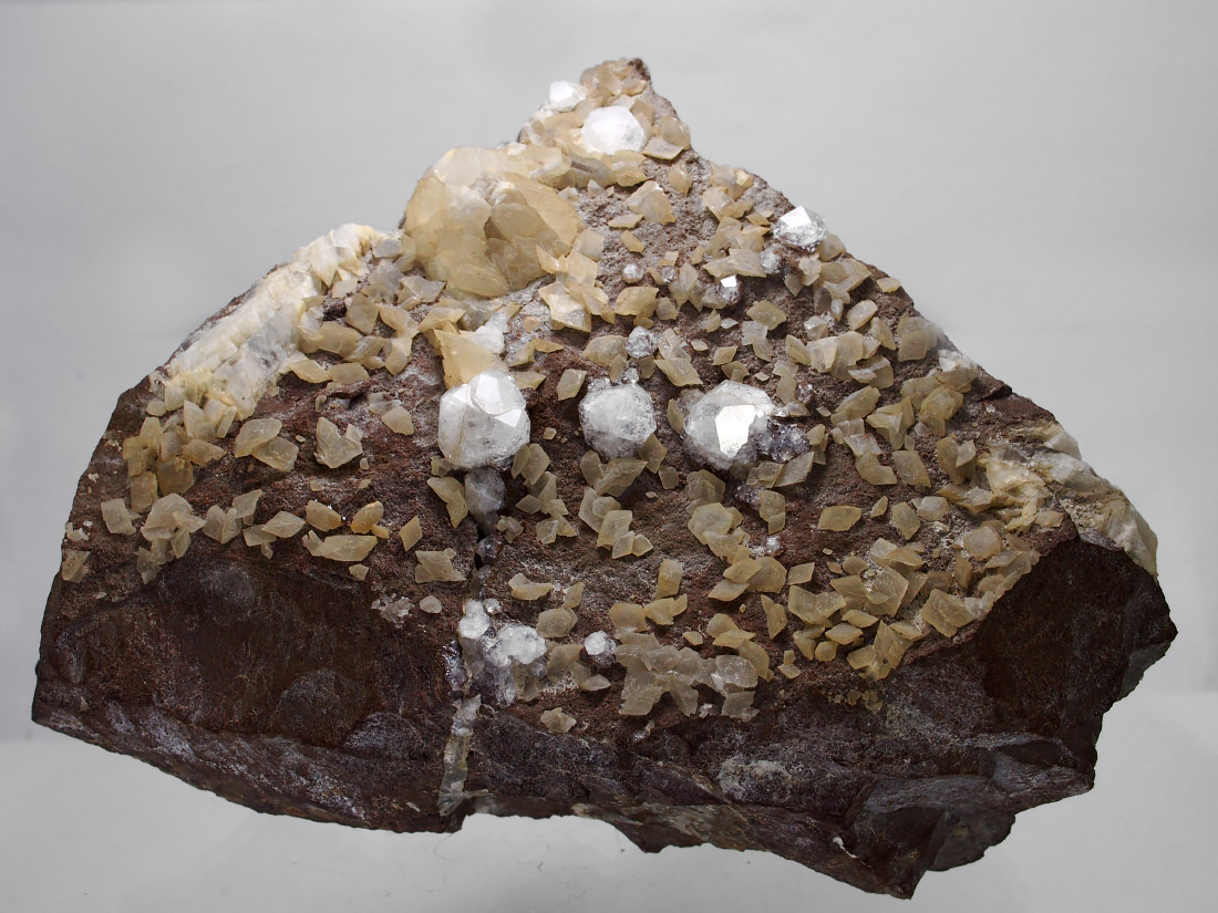 Analcime & Calcite
