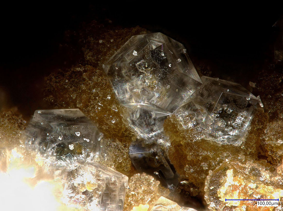 Paulingite