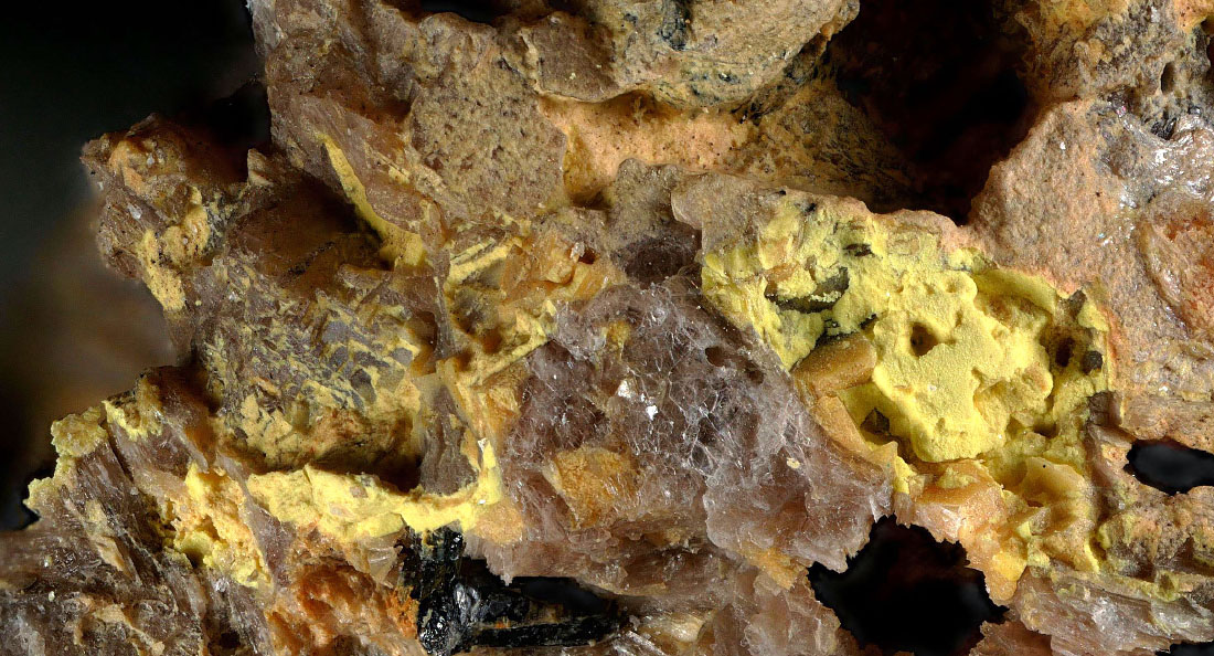 Betpakdalite-CaCa