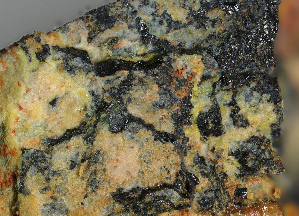 Liandratite & Samarskite