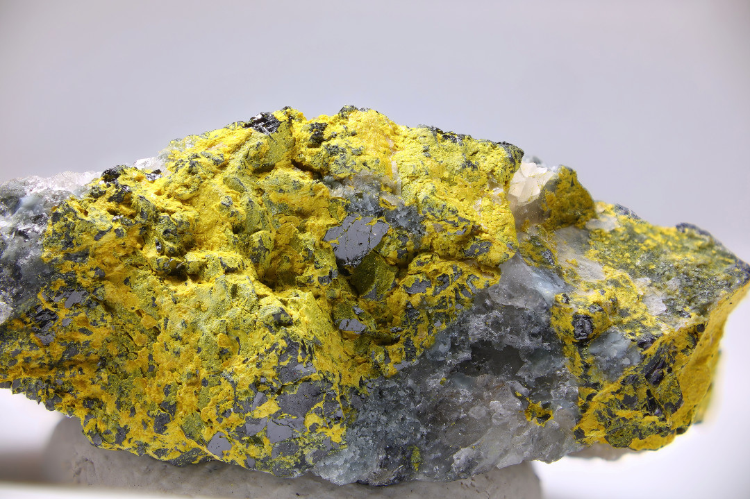 Tungstite