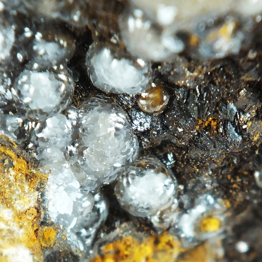Opal Var Hyalite On Siderite