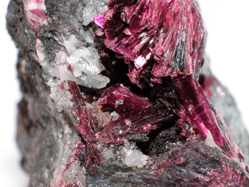 Erythrite
