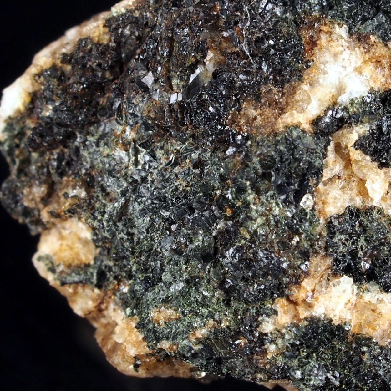 Rosemaryite