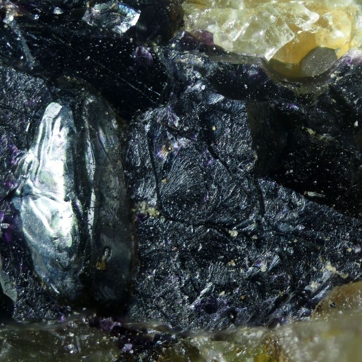 Melanocerite-(Ce)