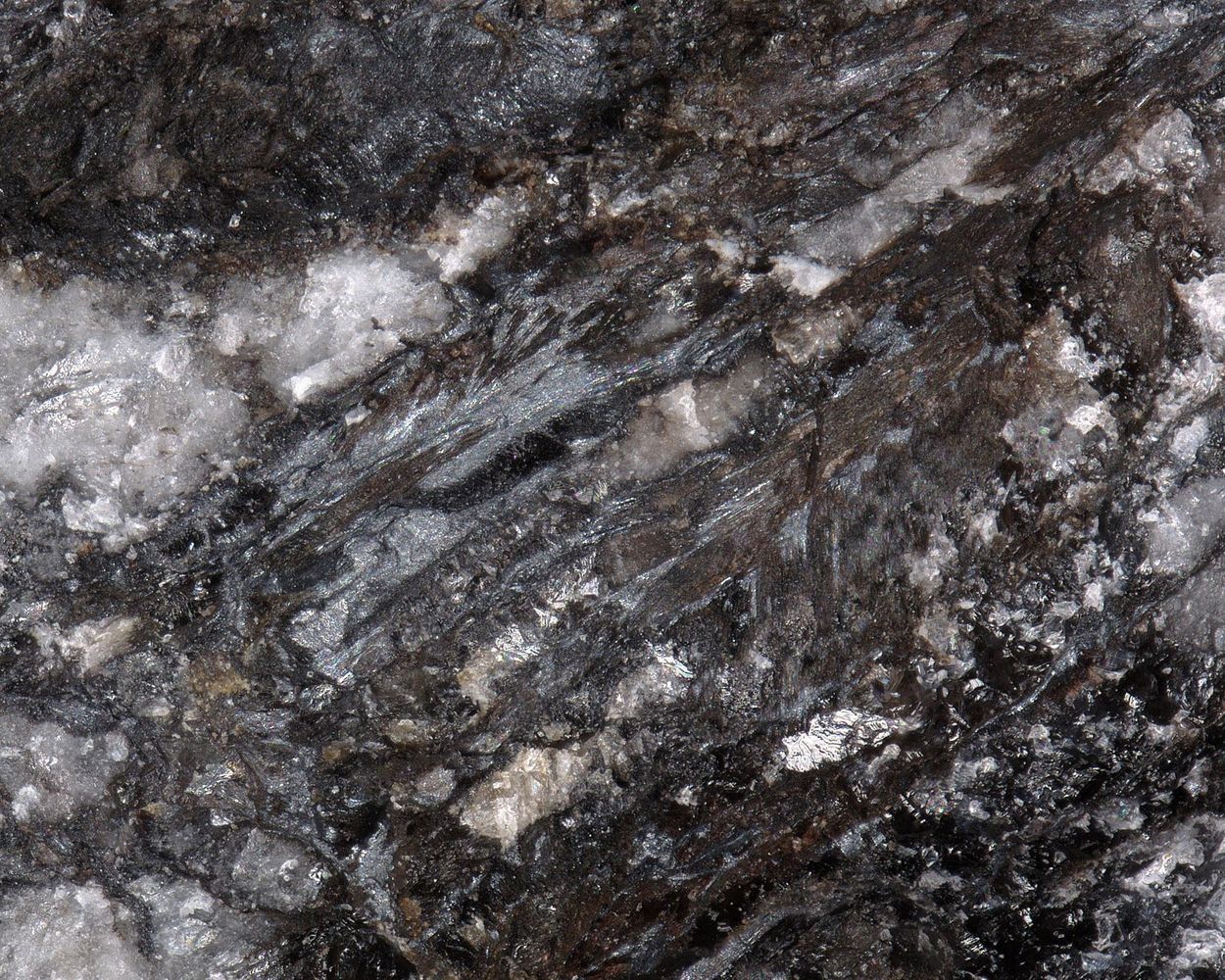 Manjiroite