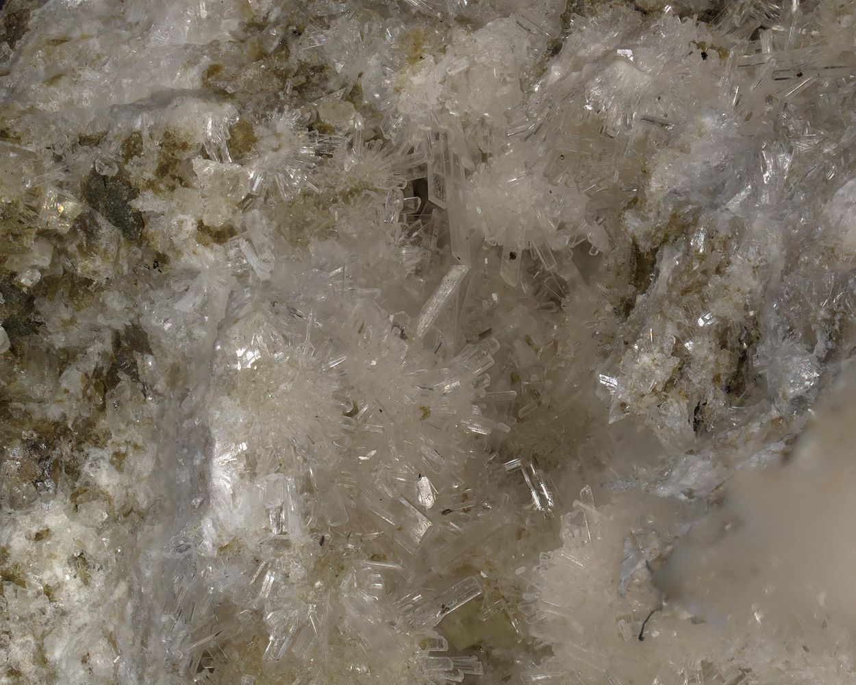 Searlesite