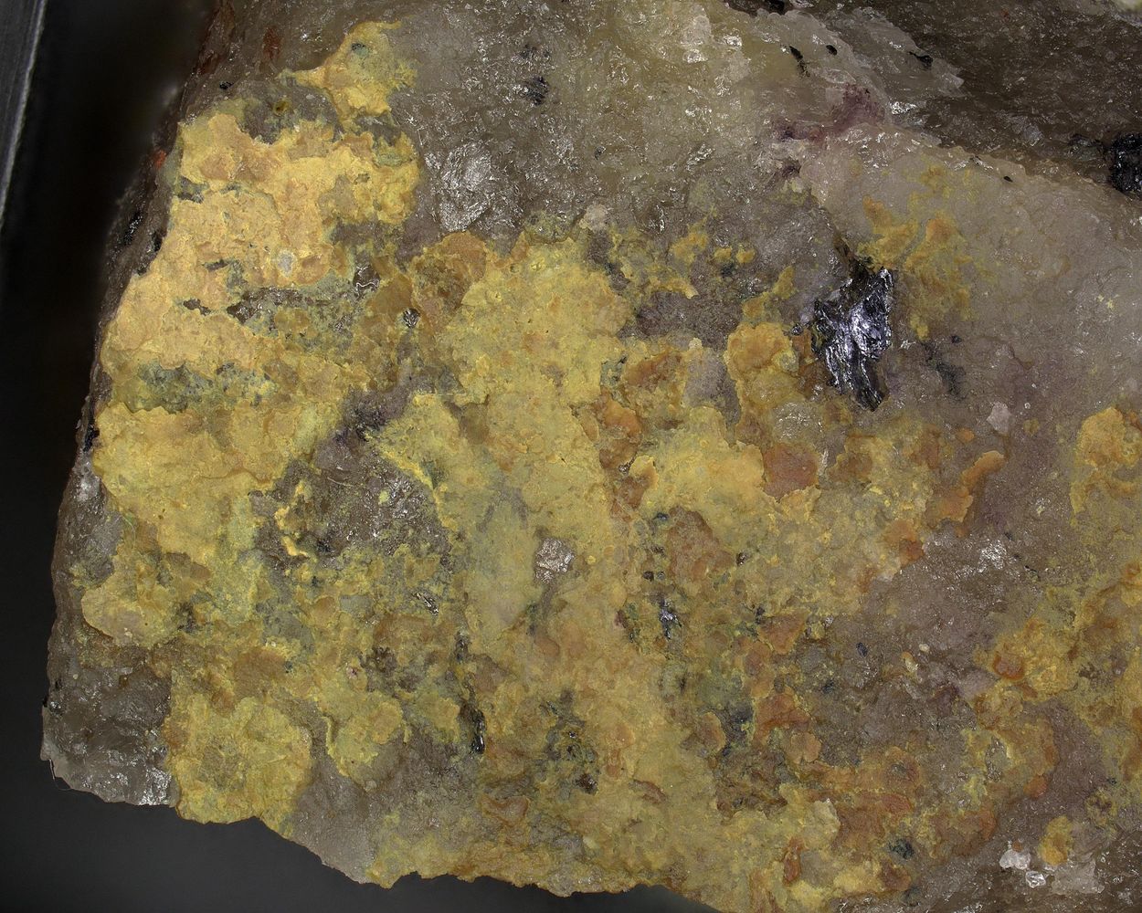 Betpakdalite-CaCa