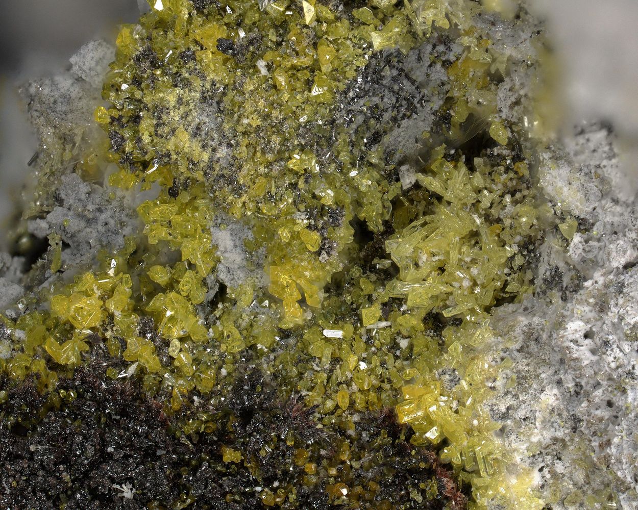 Challacolloite