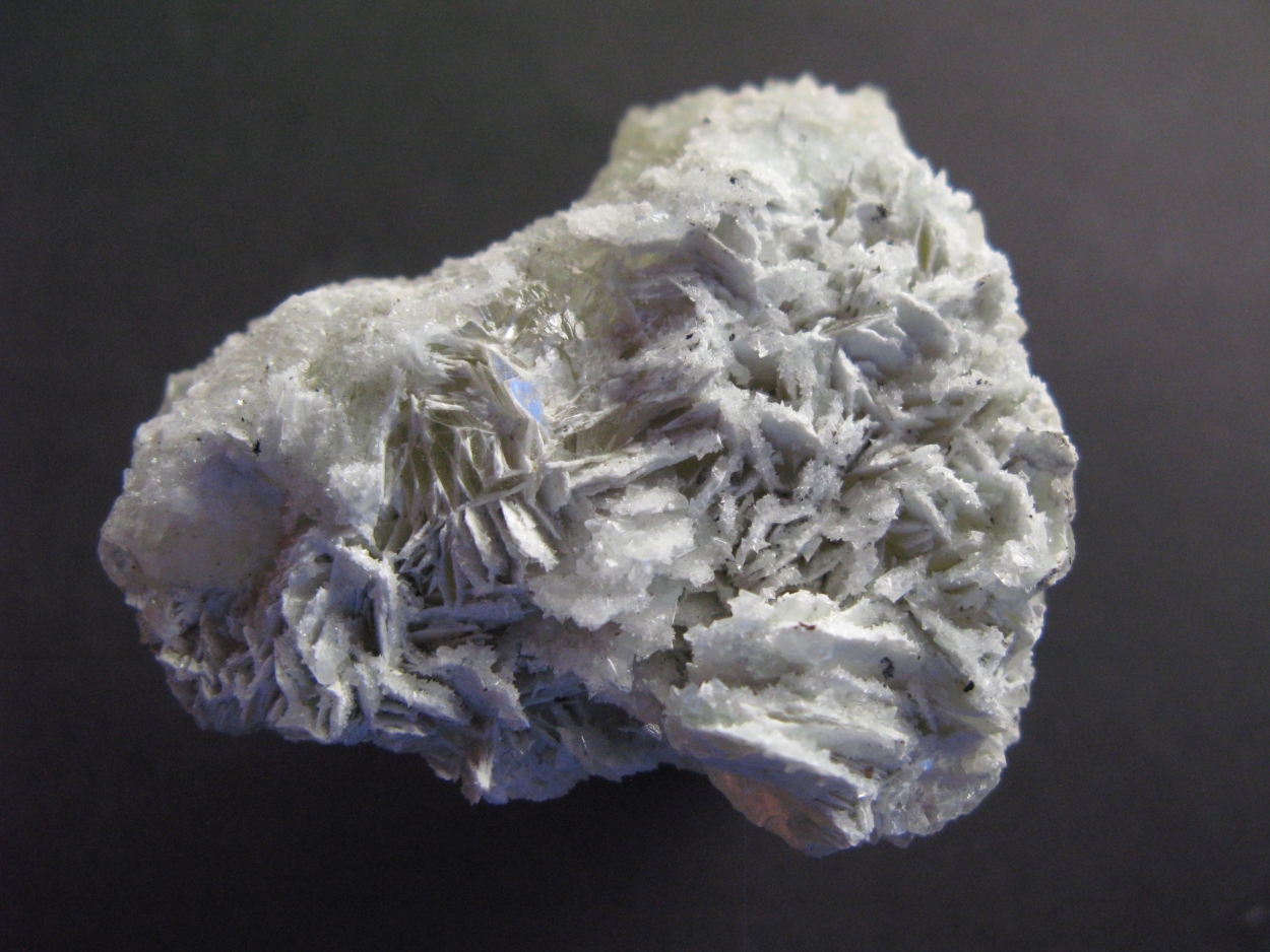 Tarbuttite