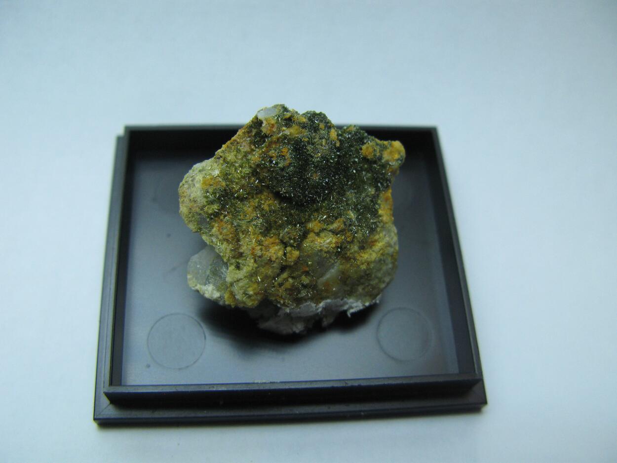 Olivenite