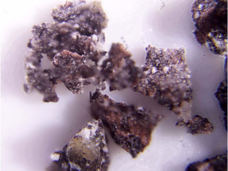 Nitrobarite