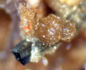 Guimarãesite & Fluor-elbaite