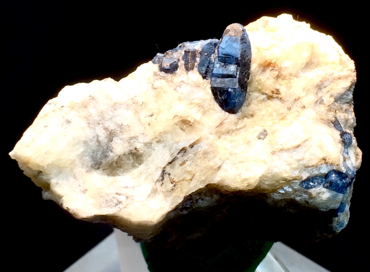 Afghanite