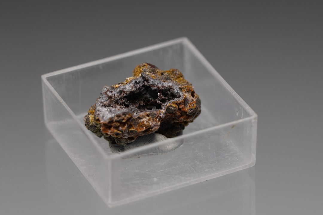 Pseudobrookite
