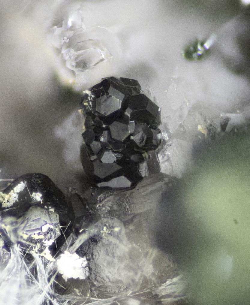 Zincovoltaite