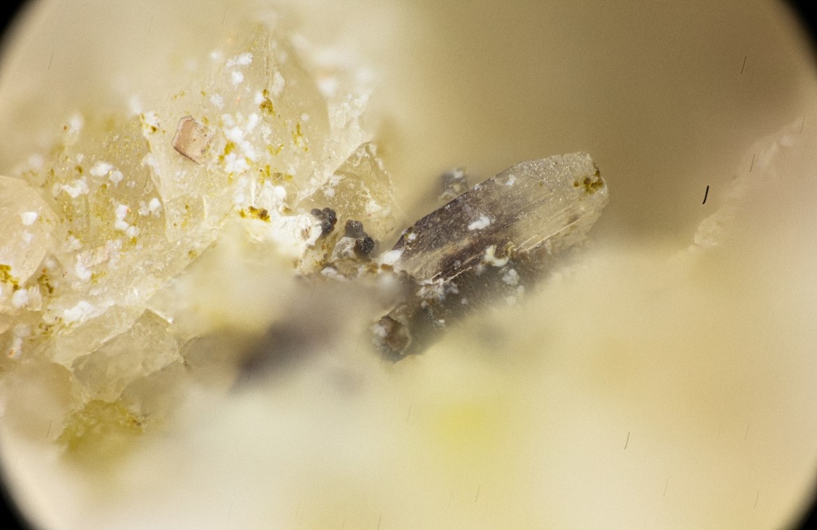 Kuliokite-(Y)