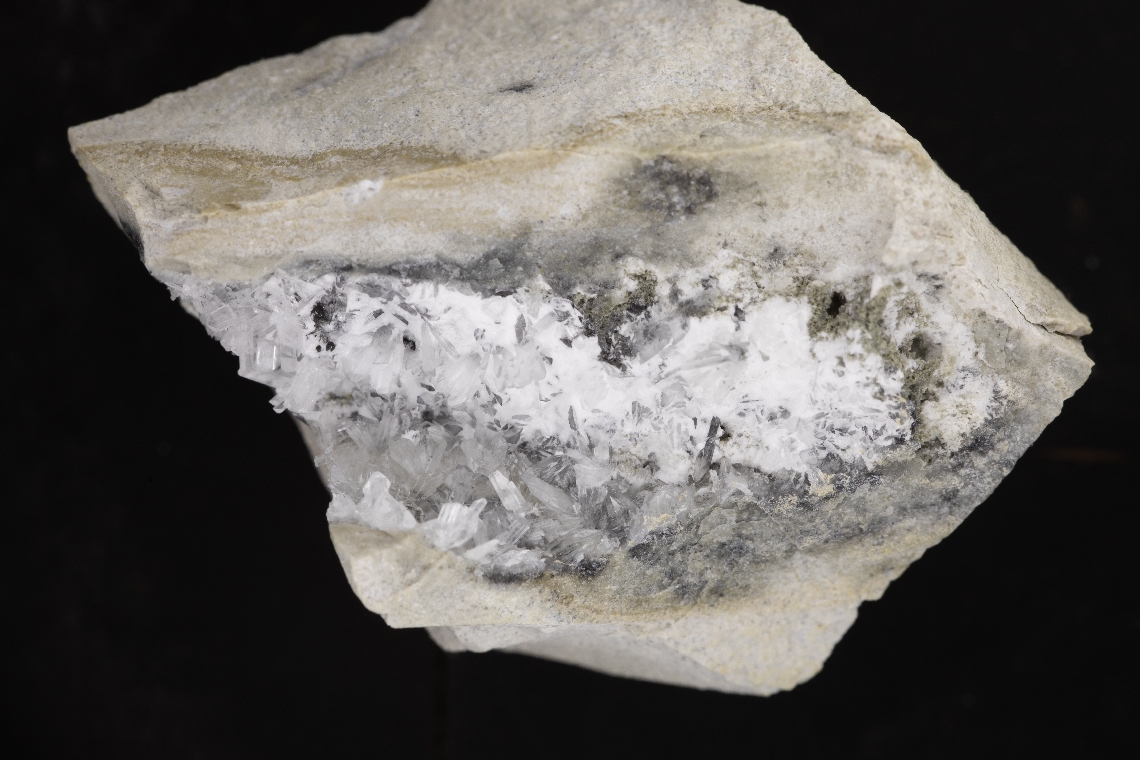 Afwillite