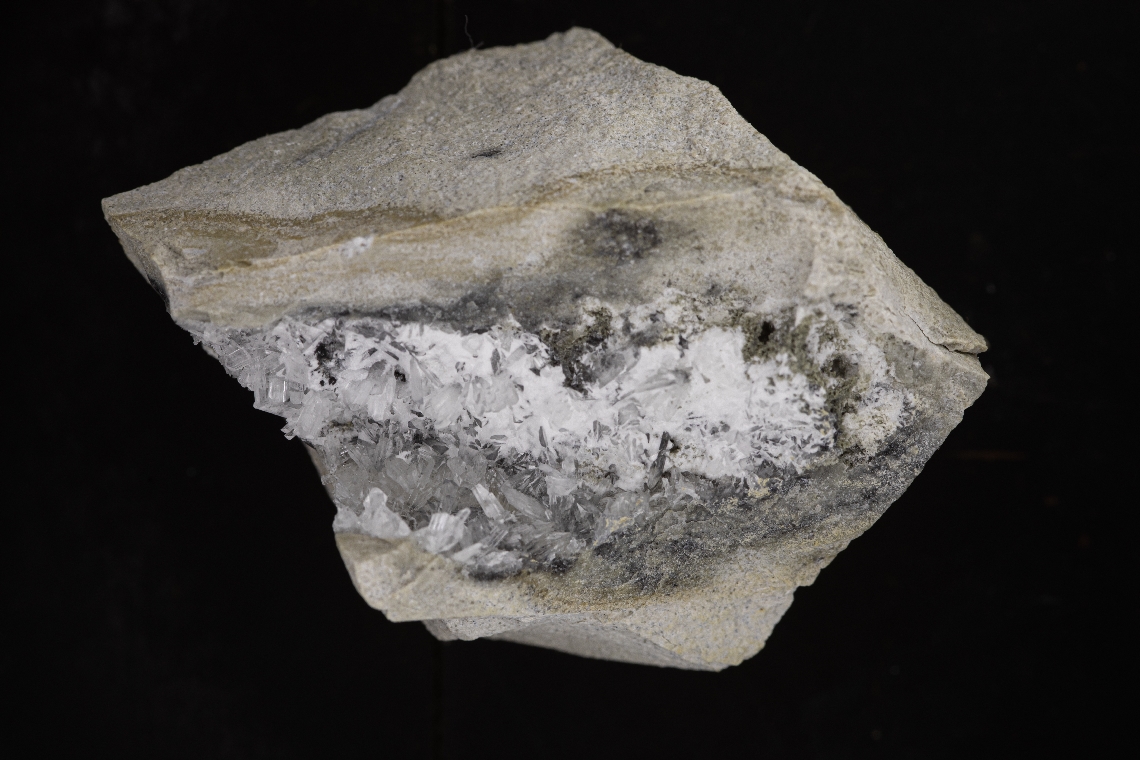 Afwillite