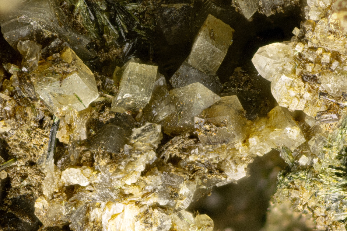 Sazykinaite-(Y) & Lemmleinite-K
