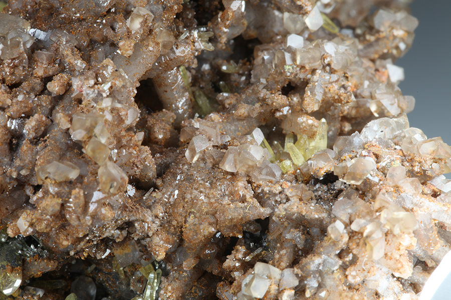 Mimetite Smithsonite & Quartz