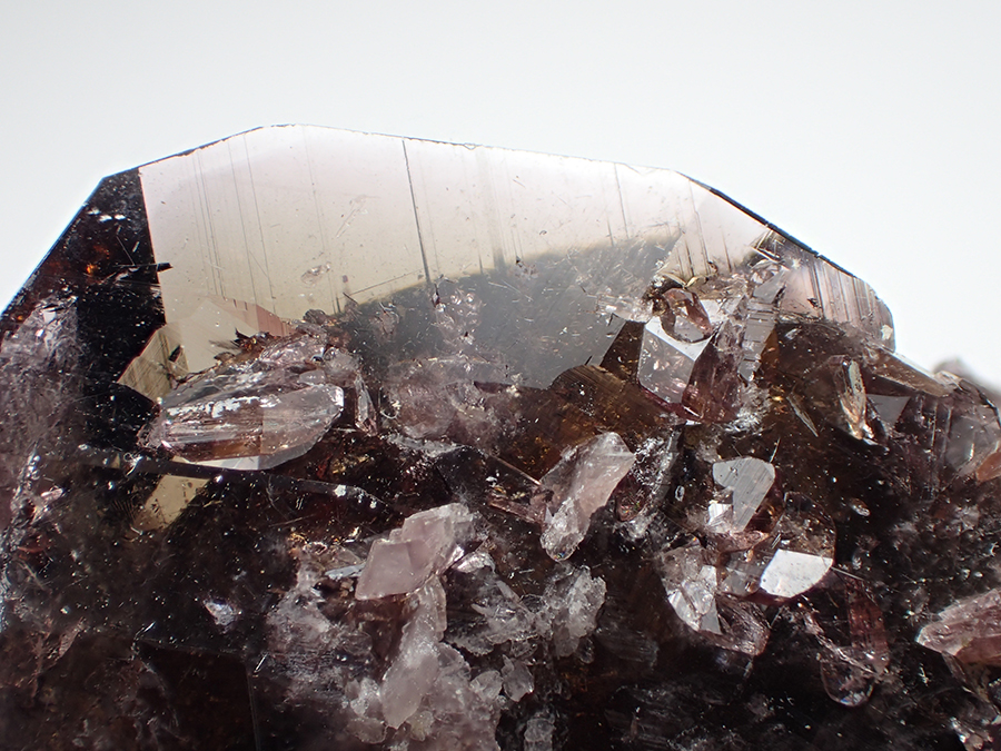 Axinite-(Fe)