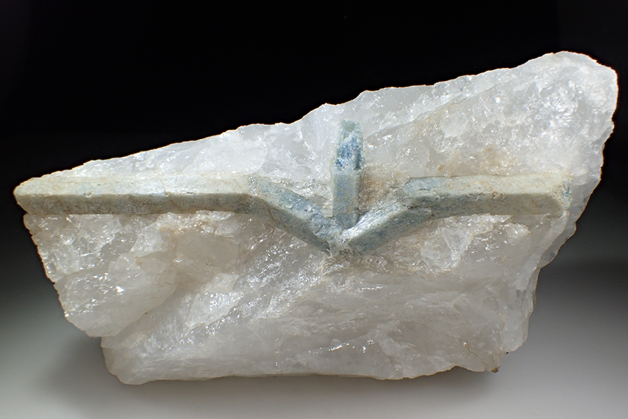 Beryl Var Aquamarine