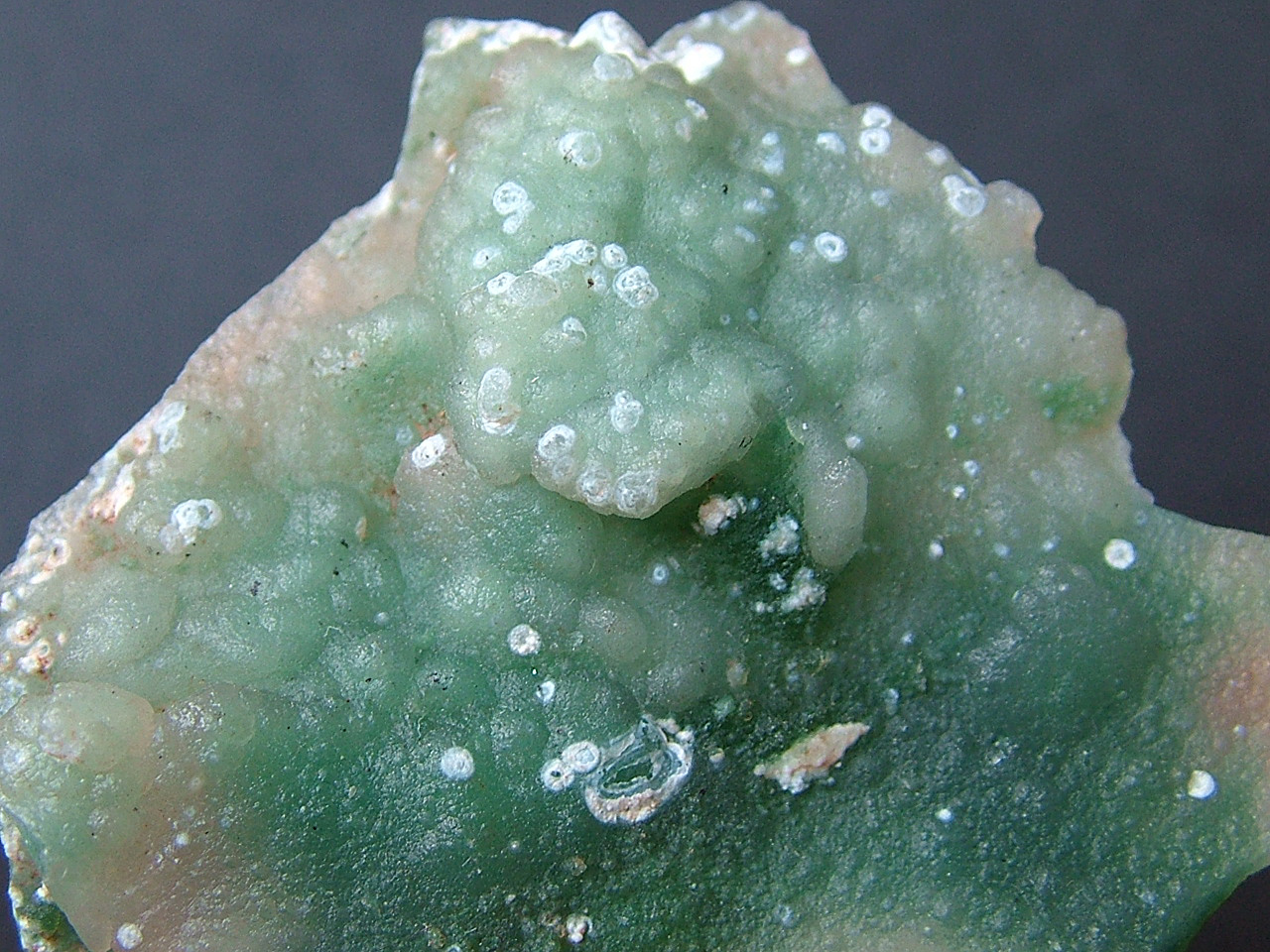 Chalcedony Var Chrome-Chalcedony