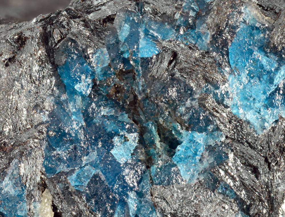 Genthelvite