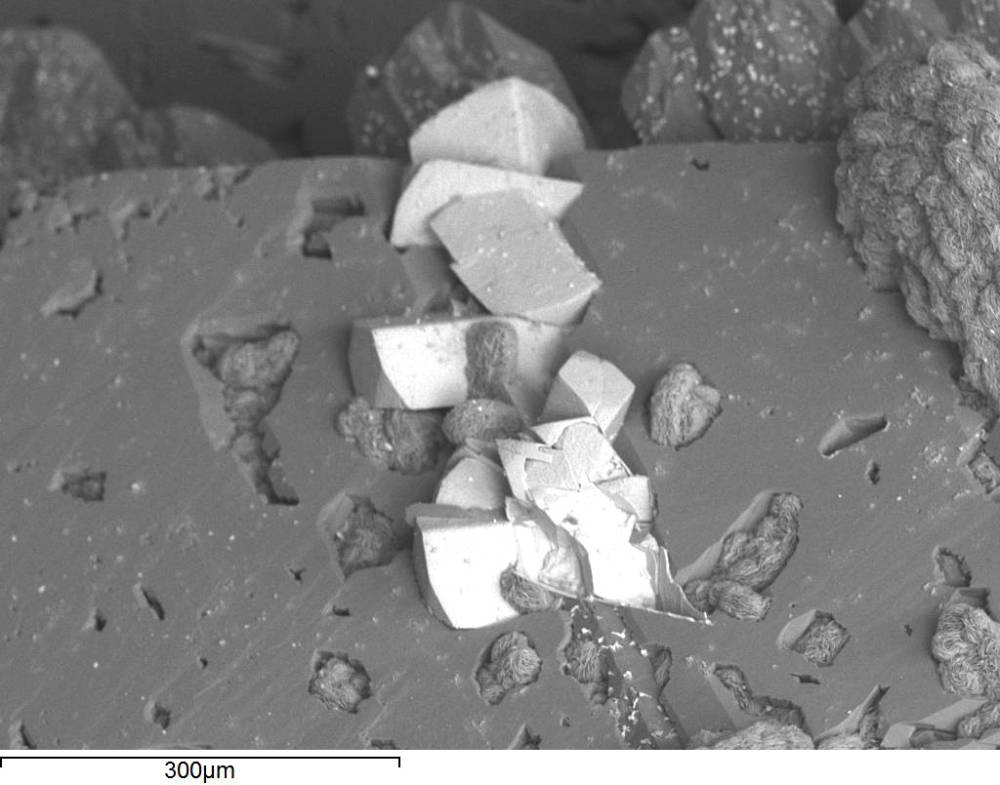 Hingganite-(Y)