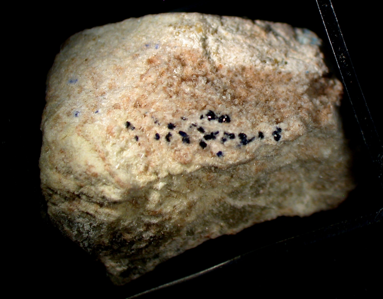 Stringhamite & Xonotlite
