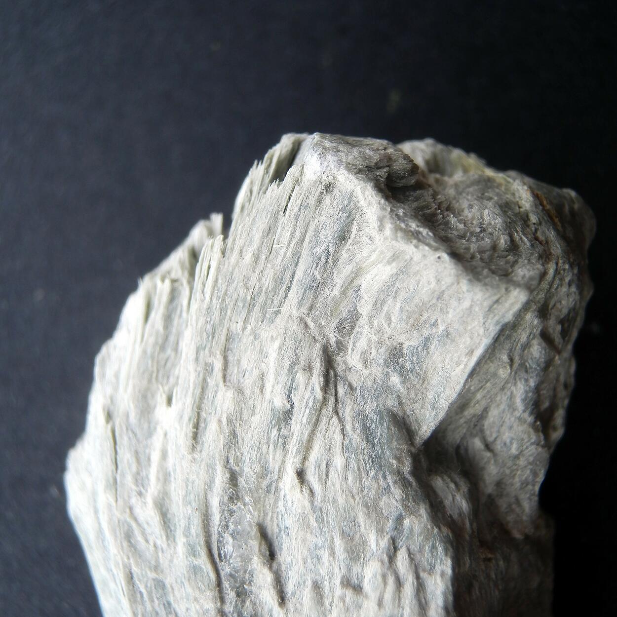 Magnesiocarpholite