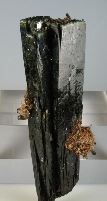 Aegirine & Parisite-(Ce)