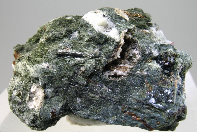 Umbite & Shcherbakovite