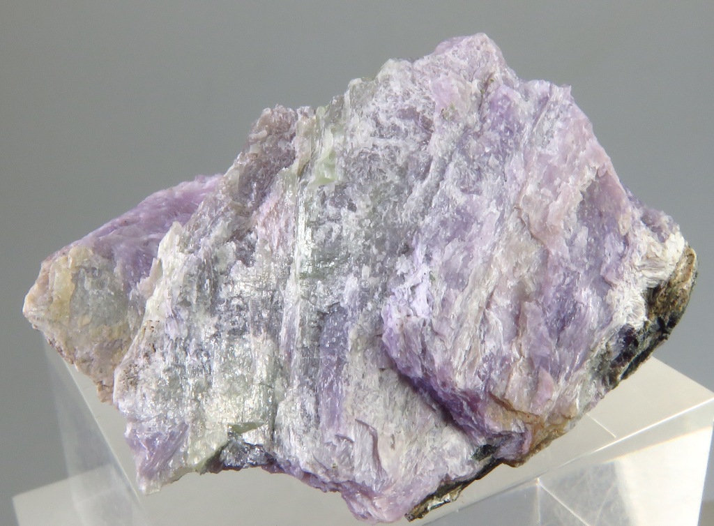 Frankamenite & Charoite