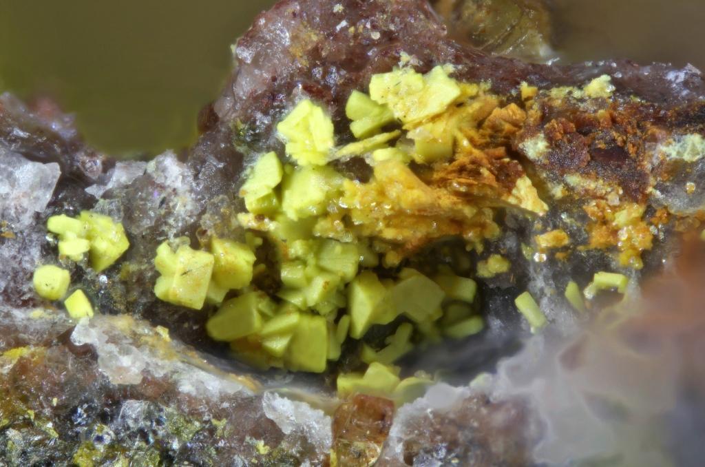 Nielsbohrite