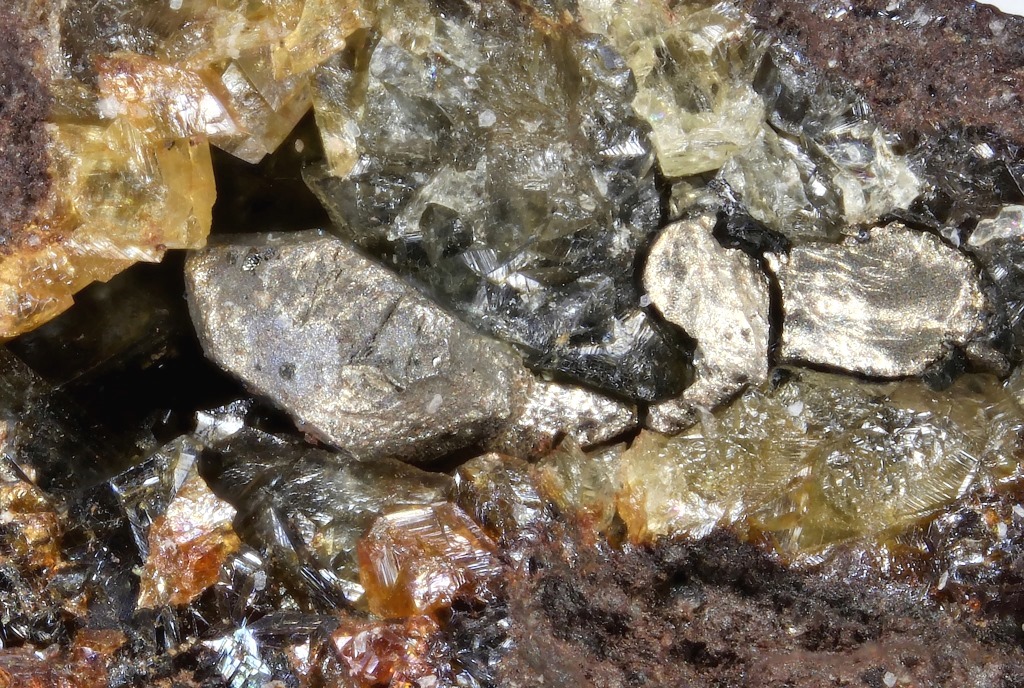 Moschellandsbergite