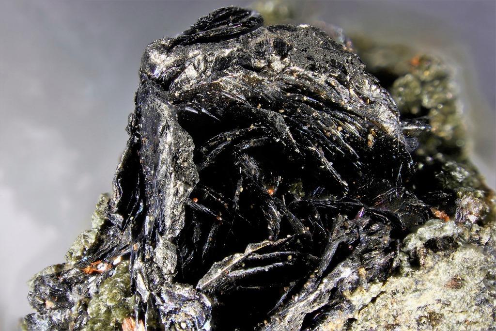 Ferrovalleriite