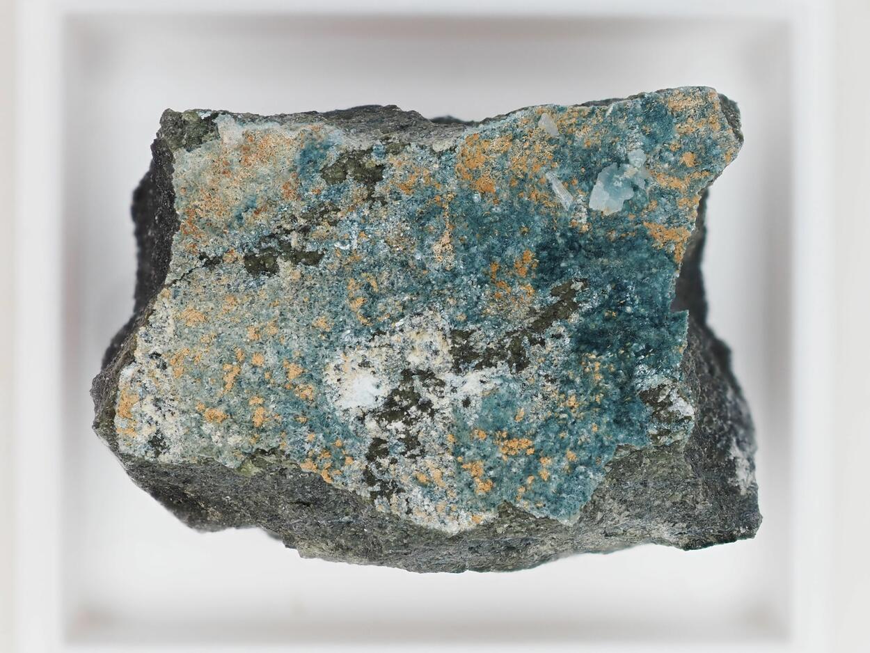 Pyroaurite-2H & Pokrovskite