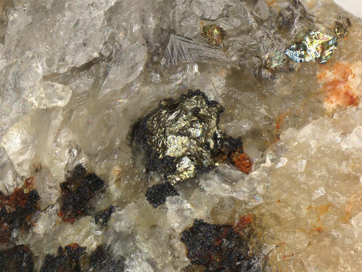 Montbrayite
