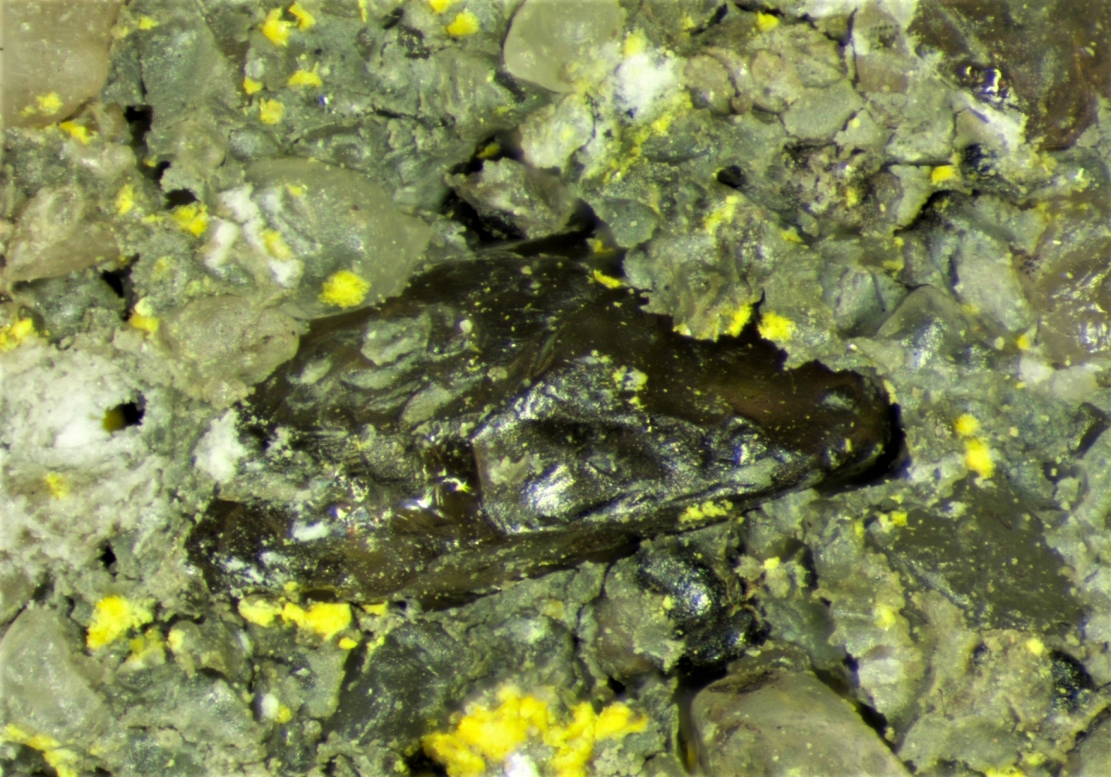 Natrozippeite & Coffinite