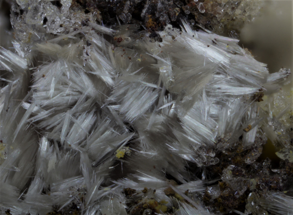 Fibroferrite
